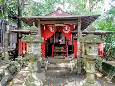 白郷稲荷神社の末社・摂社