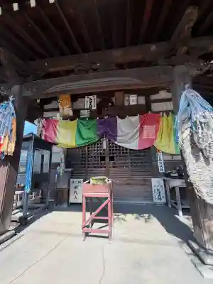 龍蔵寺の{uncategorized: "未分類", other: "その他", undefined: "問題あり", building: "その他建物", grave: "お墓", sacred_gate: "鳥居", guardian: "狛犬", statue: "像", buddha: "仏像", history: "歴史", nature: "自然", garden: "庭園", animal: "動物", pagoda: "塔", temizu: "手水舎", mountain_gate: "山門・神門", sanctuary: "本殿・本堂", subordinate: "末社・摂社", art: "芸術", scenery: "景色", jizo: "地蔵", ema: "絵馬", goshuin: "御朱印", omikuji: "おみくじ", items: "授与品その他", amulet: "お守り", goshuincho: "御朱印帳", eats: "食事", festival: "お祭り", votive_dance: "神楽", shichigosan: "七五三参", wedding: "結婚式", experience: "体験その他", initially: "初詣", around: "周辺", anti_infection: "感染症対策"}
