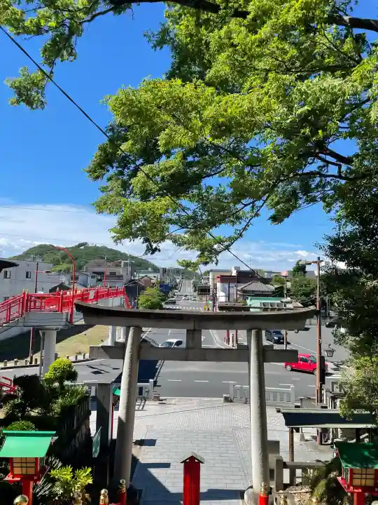 足利織姫神社の{uncategorized: "未分類", other: "その他", undefined: "問題あり", building: "その他建物", grave: "お墓", sacred_gate: "鳥居", guardian: "狛犬", statue: "像", buddha: "仏像", history: "歴史", nature: "自然", garden: "庭園", animal: "動物", pagoda: "塔", temizu: "手水舎", mountain_gate: "山門・神門", sanctuary: "本殿・本堂", subordinate: "末社・摂社", art: "芸術", scenery: "景色", jizo: "地蔵", ema: "絵馬", goshuin: "御朱印", omikuji: "おみくじ", items: "授与品その他", amulet: "お守り", goshuincho: "御朱印帳", eats: "食事", festival: "お祭り", votive_dance: "神楽", shichigosan: "七五三参", wedding: "結婚式", experience: "体験その他", initially: "初詣", around: "周辺", anti_infection: "感染症対策"}