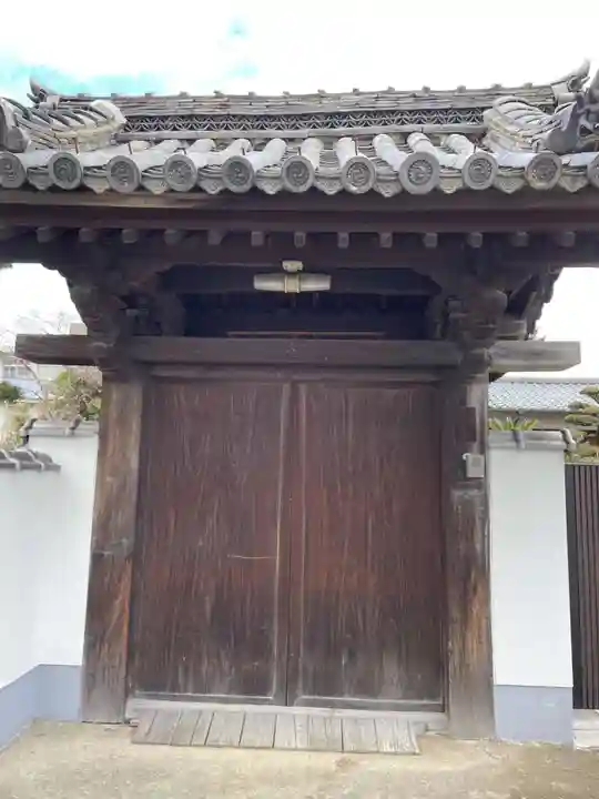 不断寺の山門・神門