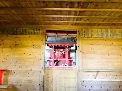 小萩山稲荷神社の本殿・本堂