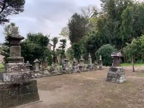 円明院の末社・摂社