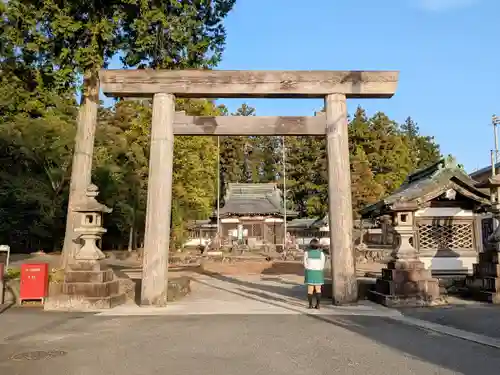 鴨神社の鳥居