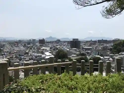 草津八幡宮の景色