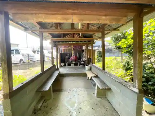 垂水の首なし地蔵(三重県)