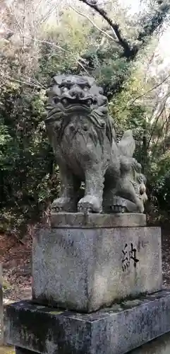 熊野神社の狛犬