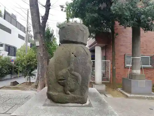 穏田神社の狛犬