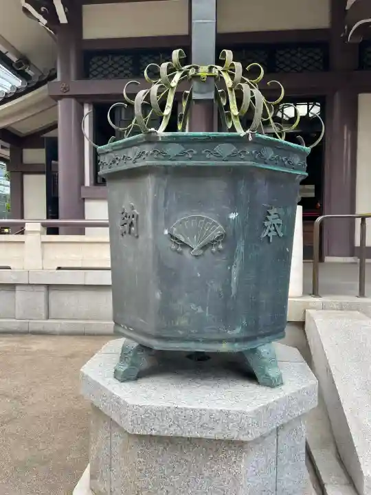 とげぬき地蔵尊 高岩寺の{uncategorized: "未分類", other: "その他", undefined: "問題あり", building: "その他建物", grave: "お墓", sacred_gate: "鳥居", guardian: "狛犬", statue: "像", buddha: "仏像", history: "歴史", nature: "自然", garden: "庭園", animal: "動物", pagoda: "塔", temizu: "手水舎", mountain_gate: "山門・神門", sanctuary: "本殿・本堂", subordinate: "末社・摂社", art: "芸術", scenery: "景色", jizo: "地蔵", ema: "絵馬", goshuin: "御朱印", omikuji: "おみくじ", items: "授与品その他", amulet: "お守り", goshuincho: "御朱印帳", eats: "食事", festival: "お祭り", votive_dance: "神楽", shichigosan: "七五三参", wedding: "結婚式", experience: "体験その他", initially: "初詣", around: "周辺", anti_infection: "感染症対策"}