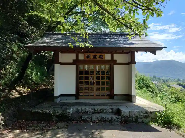 黒戸奈神社(山梨県)