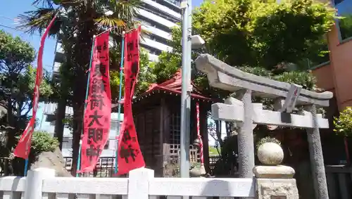 東稲荷神社の鳥居