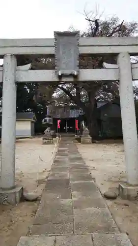 堤台八幡神社の鳥居