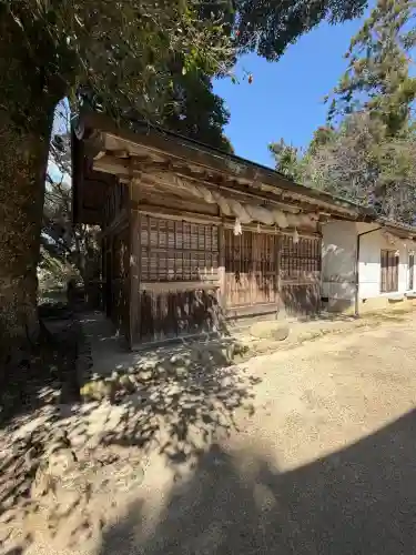 玉作湯神社の{uncategorized: "未分類", other: "その他", undefined: "問題あり", building: "その他建物", grave: "お墓", sacred_gate: "鳥居", guardian: "狛犬", statue: "像", buddha: "仏像", history: "歴史", nature: "自然", garden: "庭園", animal: "動物", pagoda: "塔", temizu: "手水舎", mountain_gate: "山門・神門", sanctuary: "本殿・本堂", subordinate: "末社・摂社", art: "芸術", scenery: "景色", jizo: "地蔵", ema: "絵馬", goshuin: "御朱印", omikuji: "おみくじ", items: "授与品その他", amulet: "お守り", goshuincho: "御朱印帳", eats: "食事", festival: "お祭り", votive_dance: "神楽", shichigosan: "七五三参", wedding: "結婚式", experience: "体験その他", initially: "初詣", around: "周辺", anti_infection: "感染症対策"}