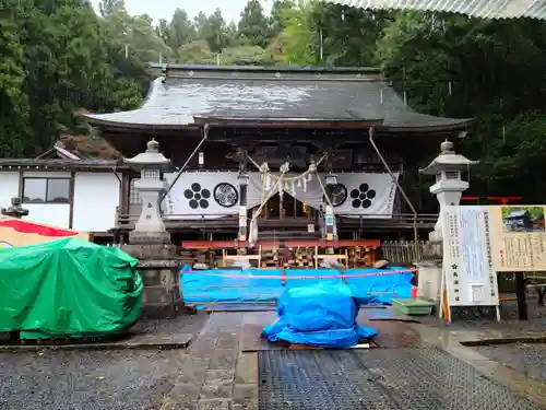 南湖神社の本殿・本堂