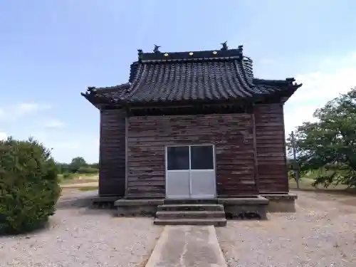 嶋町神社の{uncategorized: "未分類", other: "その他", undefined: "問題あり", building: "その他建物", grave: "お墓", sacred_gate: "鳥居", guardian: "狛犬", statue: "像", buddha: "仏像", history: "歴史", nature: "自然", garden: "庭園", animal: "動物", pagoda: "塔", temizu: "手水舎", mountain_gate: "山門・神門", sanctuary: "本殿・本堂", subordinate: "末社・摂社", art: "芸術", scenery: "景色", jizo: "地蔵", ema: "絵馬", goshuin: "御朱印", omikuji: "おみくじ", items: "授与品その他", amulet: "お守り", goshuincho: "御朱印帳", eats: "食事", festival: "お祭り", votive_dance: "神楽", shichigosan: "七五三参", wedding: "結婚式", experience: "体験その他", initially: "初詣", around: "周辺", anti_infection: "感染症対策"}