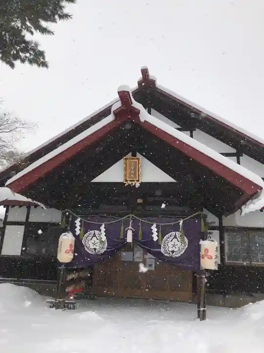 多賀神社の本殿・本堂