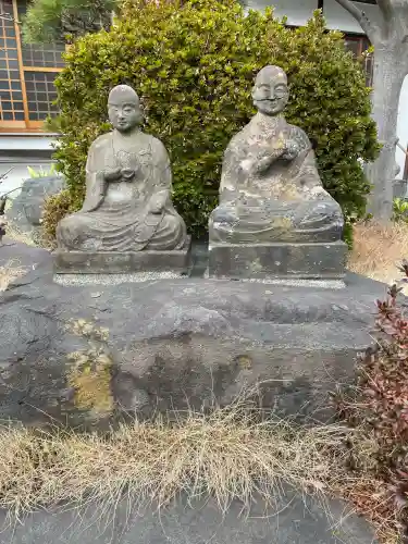 龍光寺の{uncategorized: "未分類", other: "その他", undefined: "問題あり", building: "その他建物", grave: "お墓", sacred_gate: "鳥居", guardian: "狛犬", statue: "像", buddha: "仏像", history: "歴史", nature: "自然", garden: "庭園", animal: "動物", pagoda: "塔", temizu: "手水舎", mountain_gate: "山門・神門", sanctuary: "本殿・本堂", subordinate: "末社・摂社", art: "芸術", scenery: "景色", jizo: "地蔵", ema: "絵馬", goshuin: "御朱印", omikuji: "おみくじ", items: "授与品その他", amulet: "お守り", goshuincho: "御朱印帳", eats: "食事", festival: "お祭り", votive_dance: "神楽", shichigosan: "七五三参", wedding: "結婚式", experience: "体験その他", initially: "初詣", around: "周辺", anti_infection: "感染症対策"}