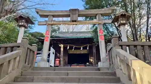 諏方神社の{uncategorized: "未分類", other: "その他", undefined: "問題あり", building: "その他建物", grave: "お墓", sacred_gate: "鳥居", guardian: "狛犬", statue: "像", buddha: "仏像", history: "歴史", nature: "自然", garden: "庭園", animal: "動物", pagoda: "塔", temizu: "手水舎", mountain_gate: "山門・神門", sanctuary: "本殿・本堂", subordinate: "末社・摂社", art: "芸術", scenery: "景色", jizo: "地蔵", ema: "絵馬", goshuin: "御朱印", omikuji: "おみくじ", items: "授与品その他", amulet: "お守り", goshuincho: "御朱印帳", eats: "食事", festival: "お祭り", votive_dance: "神楽", shichigosan: "七五三参", wedding: "結婚式", experience: "体験その他", initially: "初詣", around: "周辺", anti_infection: "感染症対策"}