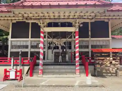 諏訪神社の本殿・本堂