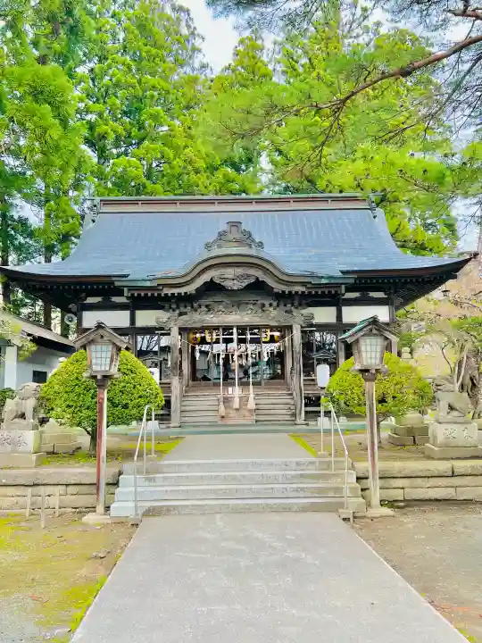 七戸神明宮の{uncategorized: "未分類", other: "その他", undefined: "問題あり", building: "その他建物", grave: "お墓", sacred_gate: "鳥居", guardian: "狛犬", statue: "像", buddha: "仏像", history: "歴史", nature: "自然", garden: "庭園", animal: "動物", pagoda: "塔", temizu: "手水舎", mountain_gate: "山門・神門", sanctuary: "本殿・本堂", subordinate: "末社・摂社", art: "芸術", scenery: "景色", jizo: "地蔵", ema: "絵馬", goshuin: "御朱印", omikuji: "おみくじ", items: "授与品その他", amulet: "お守り", goshuincho: "御朱印帳", eats: "食事", festival: "お祭り", votive_dance: "神楽", shichigosan: "七五三参", wedding: "結婚式", experience: "体験その他", initially: "初詣", around: "周辺", anti_infection: "感染症対策"}