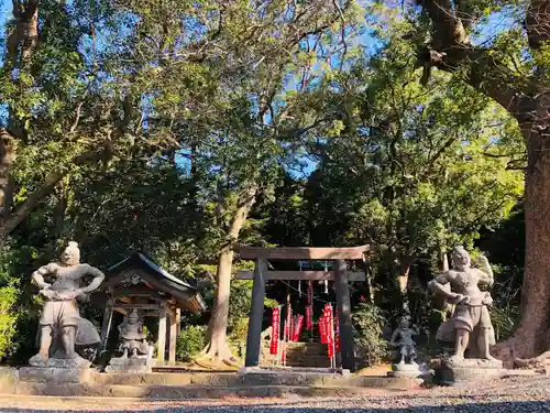 稲荷神社の鳥居