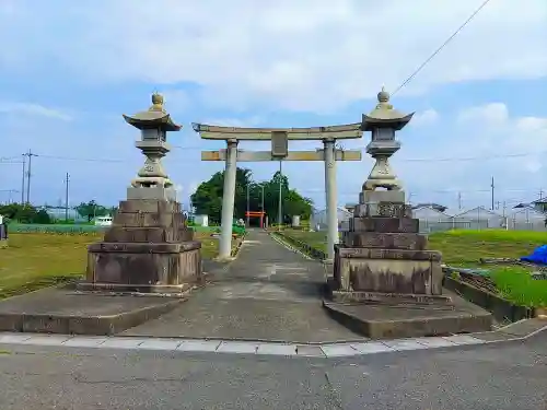 八劔社の鳥居