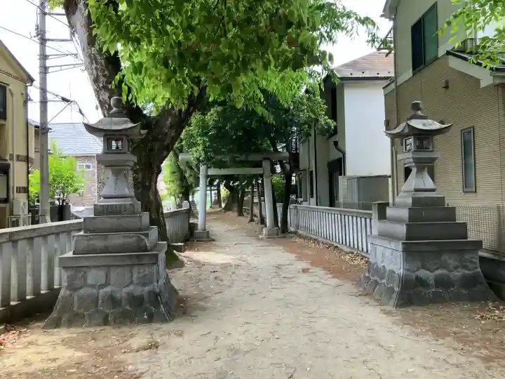 青渭神社の{uncategorized: "未分類", other: "その他", undefined: "問題あり", building: "その他建物", grave: "お墓", sacred_gate: "鳥居", guardian: "狛犬", statue: "像", buddha: "仏像", history: "歴史", nature: "自然", garden: "庭園", animal: "動物", pagoda: "塔", temizu: "手水舎", mountain_gate: "山門・神門", sanctuary: "本殿・本堂", subordinate: "末社・摂社", art: "芸術", scenery: "景色", jizo: "地蔵", ema: "絵馬", goshuin: "御朱印", omikuji: "おみくじ", items: "授与品その他", amulet: "お守り", goshuincho: "御朱印帳", eats: "食事", festival: "お祭り", votive_dance: "神楽", shichigosan: "七五三参", wedding: "結婚式", experience: "体験その他", initially: "初詣", around: "周辺", anti_infection: "感染症対策"}