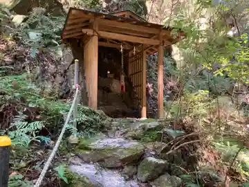 不動尊の本殿・本堂