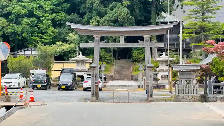 鳥海山大物忌神社吹浦口ノ宮(山形県)