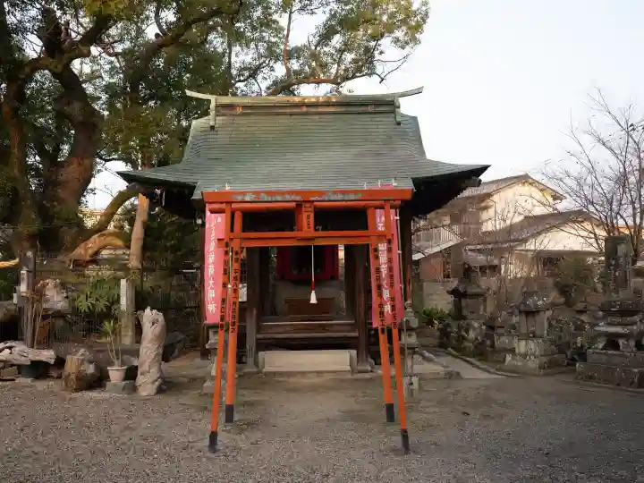 牛嶋天満宮の{uncategorized: "未分類", other: "その他", undefined: "問題あり", building: "その他建物", grave: "お墓", sacred_gate: "鳥居", guardian: "狛犬", statue: "像", buddha: "仏像", history: "歴史", nature: "自然", garden: "庭園", animal: "動物", pagoda: "塔", temizu: "手水舎", mountain_gate: "山門・神門", sanctuary: "本殿・本堂", subordinate: "末社・摂社", art: "芸術", scenery: "景色", jizo: "地蔵", ema: "絵馬", goshuin: "御朱印", omikuji: "おみくじ", items: "授与品その他", amulet: "お守り", goshuincho: "御朱印帳", eats: "食事", festival: "お祭り", votive_dance: "神楽", shichigosan: "七五三参", wedding: "結婚式", experience: "体験その他", initially: "初詣", around: "周辺", anti_infection: "感染症対策"}