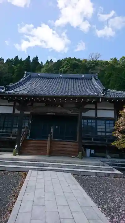 見河山 妙雲寺の本殿・本堂