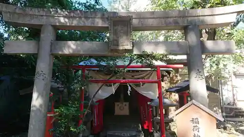 上目黒氷川神社の鳥居