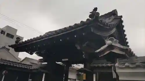 法蔵寺の山門・神門