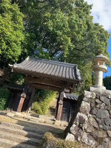 善立寺の山門