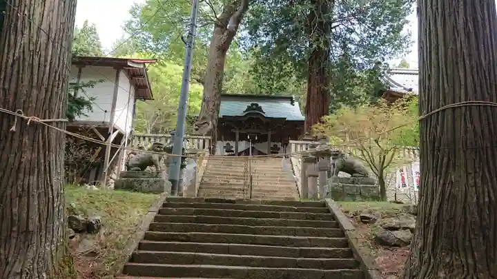 新海三社神社のその他建物
