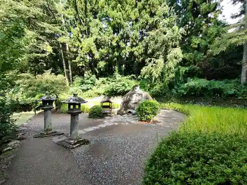 万治の石仏の景色