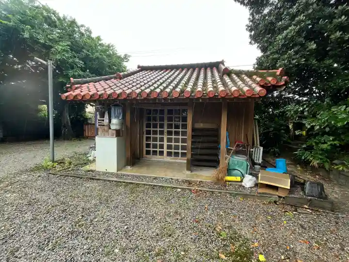 桃林寺の{uncategorized: "未分類", other: "その他", undefined: "問題あり", building: "その他建物", grave: "お墓", sacred_gate: "鳥居", guardian: "狛犬", statue: "像", buddha: "仏像", history: "歴史", nature: "自然", garden: "庭園", animal: "動物", pagoda: "塔", temizu: "手水舎", mountain_gate: "山門・神門", sanctuary: "本殿・本堂", subordinate: "末社・摂社", art: "芸術", scenery: "景色", jizo: "地蔵", ema: "絵馬", goshuin: "御朱印", omikuji: "おみくじ", items: "授与品その他", amulet: "お守り", goshuincho: "御朱印帳", eats: "食事", festival: "お祭り", votive_dance: "神楽", shichigosan: "七五三参", wedding: "結婚式", experience: "体験その他", initially: "初詣", around: "周辺", anti_infection: "感染症対策"}