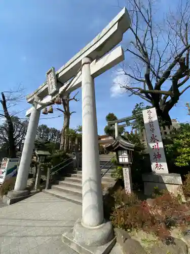 鳩ヶ谷氷川神社の鳥居