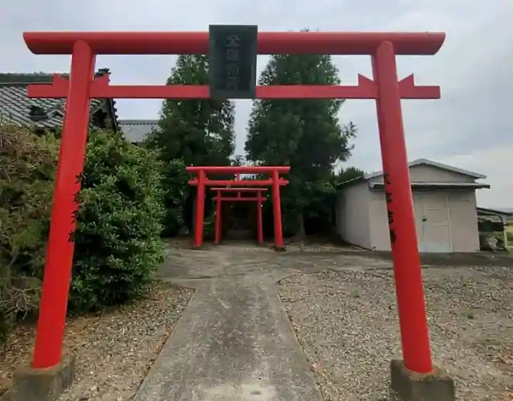 八幡神社の{uncategorized: "未分類", other: "その他", undefined: "問題あり", building: "その他建物", grave: "お墓", sacred_gate: "鳥居", guardian: "狛犬", statue: "像", buddha: "仏像", history: "歴史", nature: "自然", garden: "庭園", animal: "動物", pagoda: "塔", temizu: "手水舎", mountain_gate: "山門・神門", sanctuary: "本殿・本堂", subordinate: "末社・摂社", art: "芸術", scenery: "景色", jizo: "地蔵", ema: "絵馬", goshuin: "御朱印", omikuji: "おみくじ", items: "授与品その他", amulet: "お守り", goshuincho: "御朱印帳", eats: "食事", festival: "お祭り", votive_dance: "神楽", shichigosan: "七五三参", wedding: "結婚式", experience: "体験その他", initially: "初詣", around: "周辺", anti_infection: "感染症対策"}