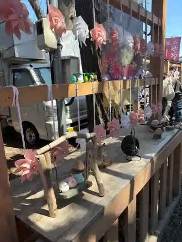 札幌諏訪神社の{uncategorized: "未分類", other: "その他", undefined: "問題あり", building: "その他建物", grave: "お墓", sacred_gate: "鳥居", guardian: "狛犬", statue: "像", buddha: "仏像", history: "歴史", nature: "自然", garden: "庭園", animal: "動物", pagoda: "塔", temizu: "手水舎", mountain_gate: "山門・神門", sanctuary: "本殿・本堂", subordinate: "末社・摂社", art: "芸術", scenery: "景色", jizo: "地蔵", ema: "絵馬", goshuin: "御朱印", omikuji: "おみくじ", items: "授与品その他", amulet: "お守り", goshuincho: "御朱印帳", eats: "食事", festival: "お祭り", votive_dance: "神楽", shichigosan: "七五三参", wedding: "結婚式", experience: "体験その他", initially: "初詣", around: "周辺", anti_infection: "感染症対策"}