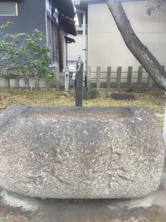 古政神社の手水舎