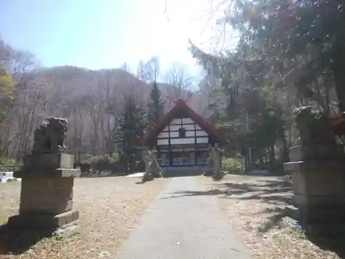 定山渓神社の本殿