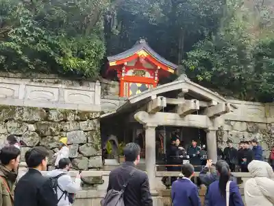 清水寺の{uncategorized: "未分類", other: "その他", undefined: "問題あり", building: "その他建物", grave: "お墓", sacred_gate: "鳥居", guardian: "狛犬", statue: "像", buddha: "仏像", history: "歴史", nature: "自然", garden: "庭園", animal: "動物", pagoda: "塔", temizu: "手水舎", mountain_gate: "山門・神門", sanctuary: "本殿・本堂", subordinate: "末社・摂社", art: "芸術", scenery: "景色", jizo: "地蔵", ema: "絵馬", goshuin: "御朱印", omikuji: "おみくじ", items: "授与品その他", amulet: "お守り", goshuincho: "御朱印帳", eats: "食事", festival: "お祭り", votive_dance: "神楽", shichigosan: "七五三参", wedding: "結婚式", experience: "体験その他", initially: "初詣", around: "周辺", anti_infection: "感染症対策"}
