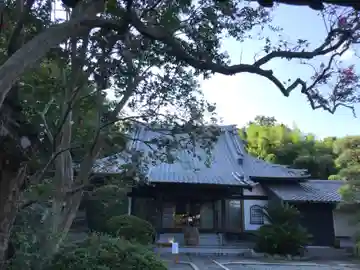 法泉寺の本殿・本堂