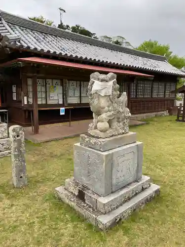 亀岡神社の狛犬