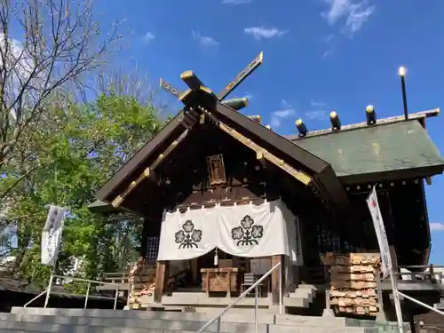 札幌諏訪神社の本殿・本堂