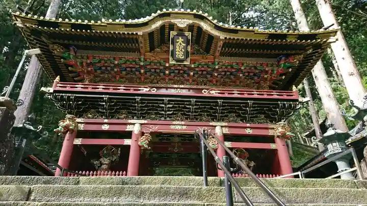 日光山輪王寺 常行堂の山門・神門