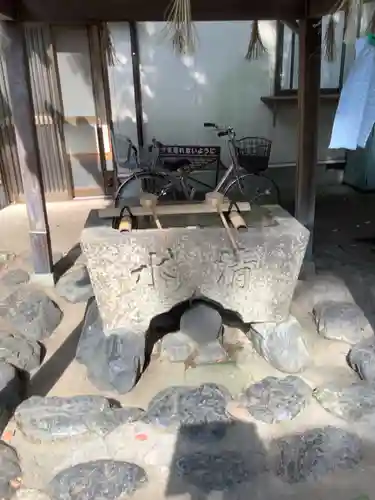 下中八幡宮の手水舎