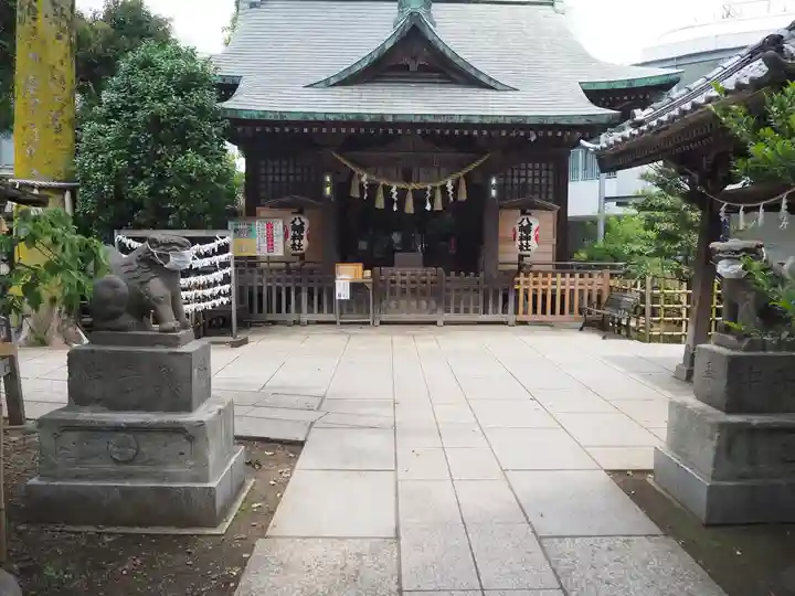 八幡神社の本殿・本堂