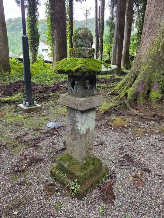 雄山神社中宮祈願殿(富山県)