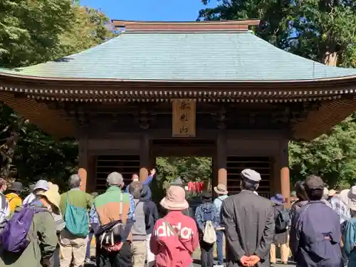 普門寺(切り絵御朱印発祥の寺)の山門・神門